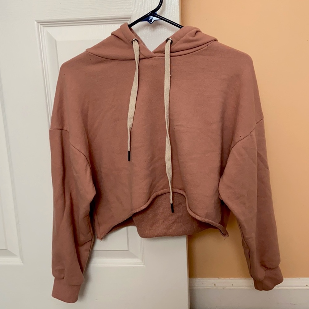 Lulu’s cropped hoodie